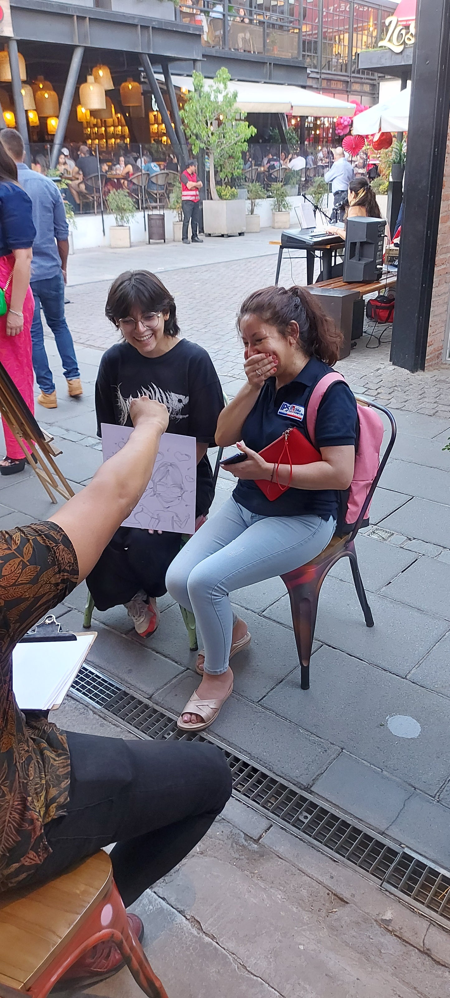 Caricaturas en VIVO para Eventos y Cumpleaños y Más