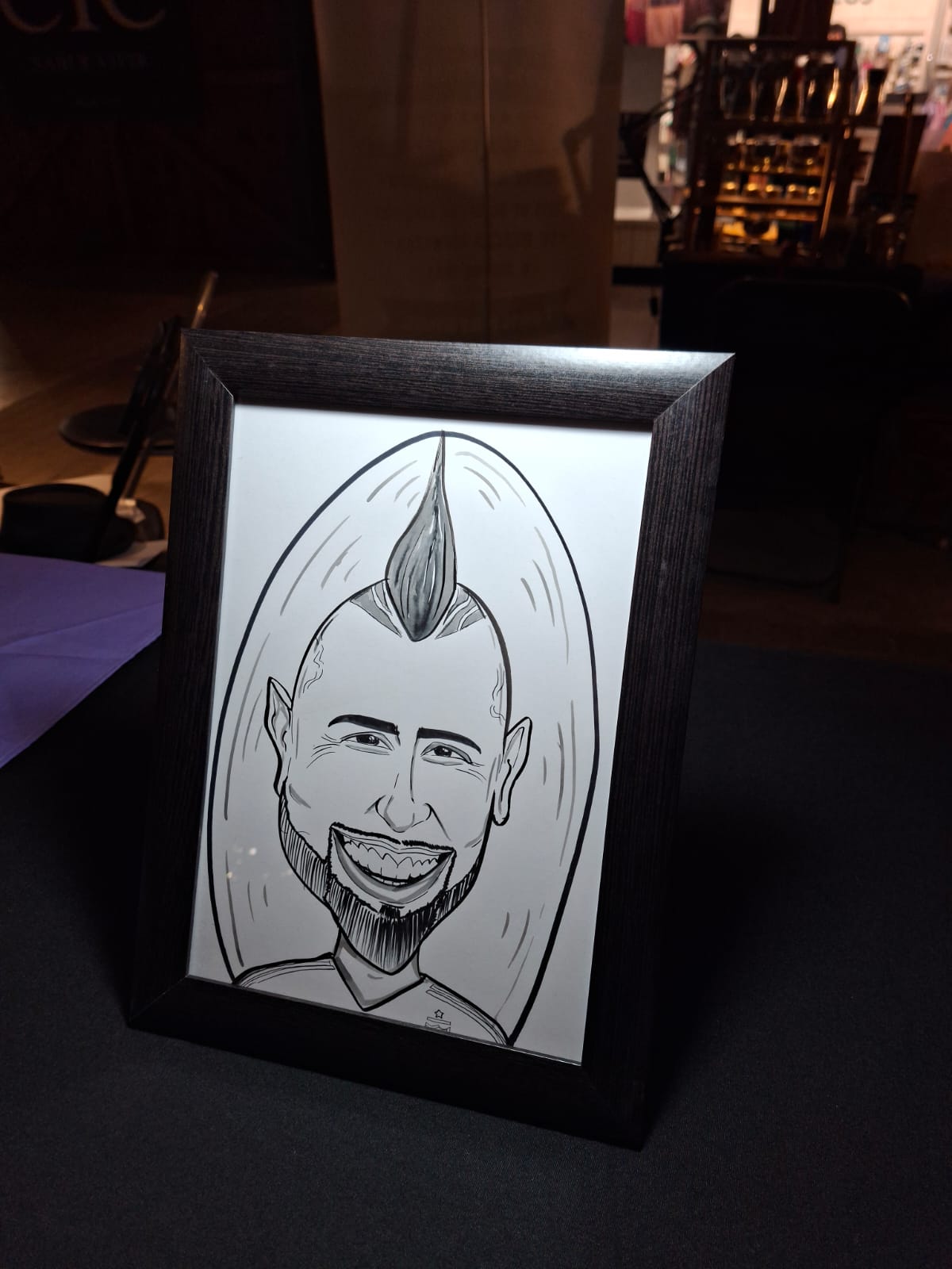 Marco para tu Caricatura o Foto en (tamaño A4)